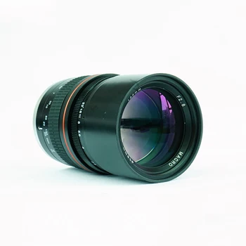 Обектив за огледално-рефлексен фотоапарат с фиксиран фокус 135 мм F2.8