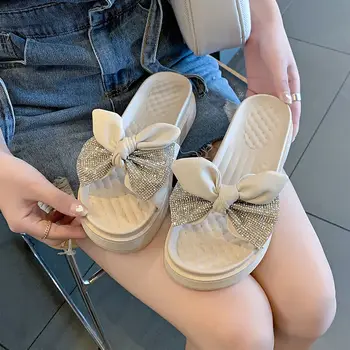 Дамски чехли 2022 Летни сандали с кристали и декоративен лък, модерен чехъл на дебела подметка, обикновен дамски сандали с мека подметка