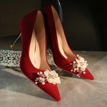 2022lady's Новите сватбени обувки вино-червен цвят с високи токчета за булки, обувки-лодка в китайски стил