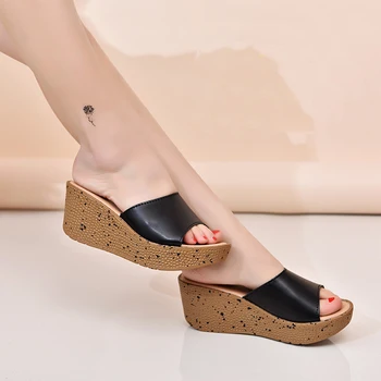 Обикновен дамски сандали на платформа с отворени пръсти от естествена кожа, масивни сандали на танкетке с дърворезби грах, високи сандали-криперы, женски zapatos