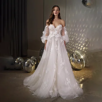 Страхотна сватбена рокля трапецовидна форма с 3D флорални детайли, елегантна сватбена рокля с открити рамене и дълъг ръкав телесен цвят